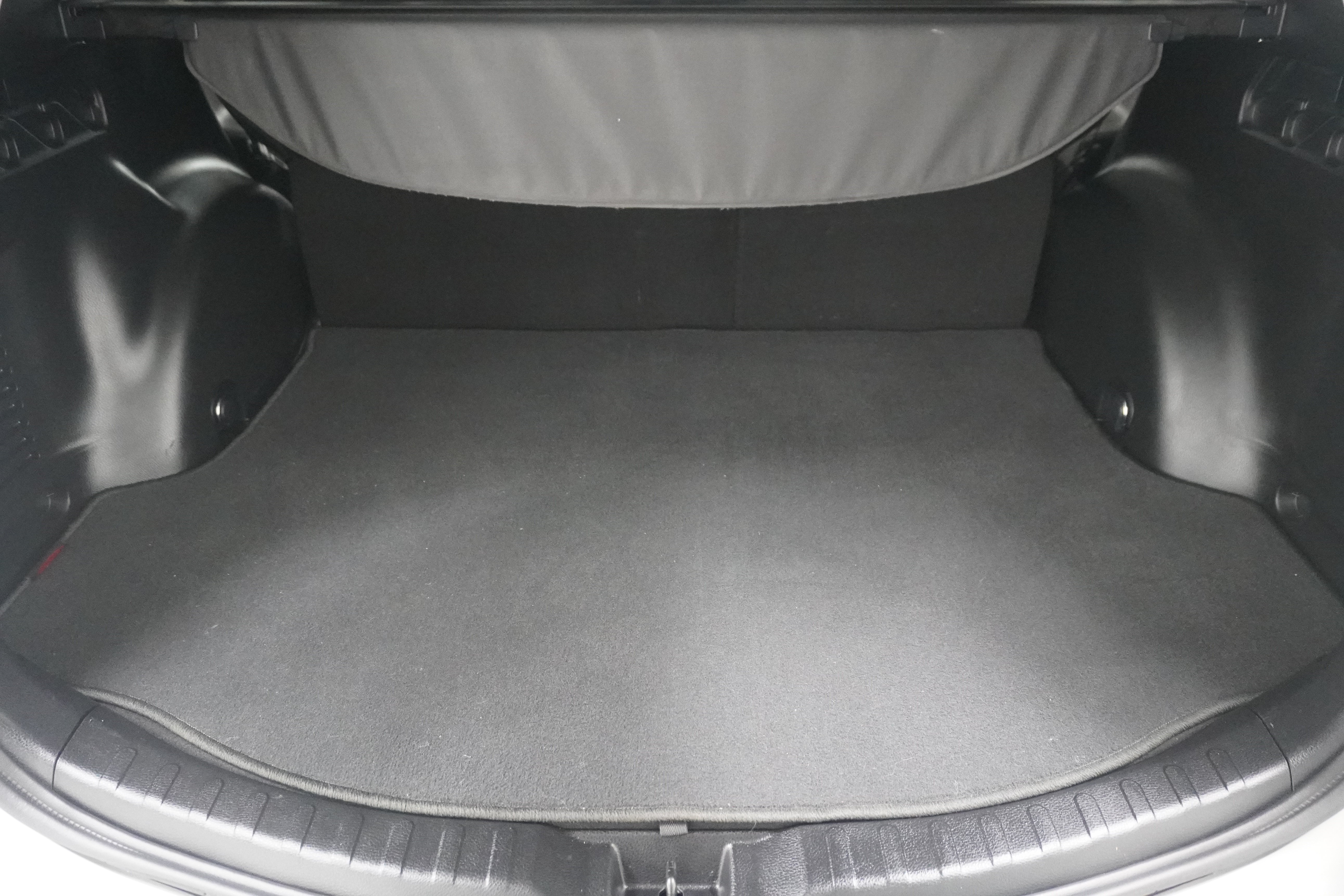 Used 2017 Toyota RAV4 XLE w/ Plus Special Value Package FWD image 26