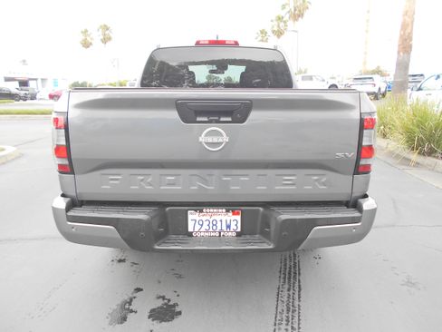 Used 2024 Nissan Frontier SV w/ Technology Package RWD image 7