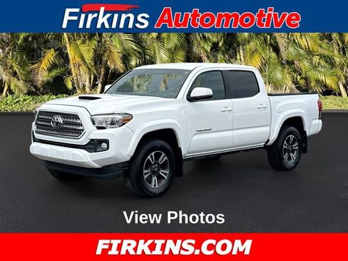 Used 2017 Toyota Tacoma TRD Sport w/ Tow Package RWD image 1