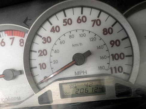 Used 2005 Toyota Corolla CE FWD image 35