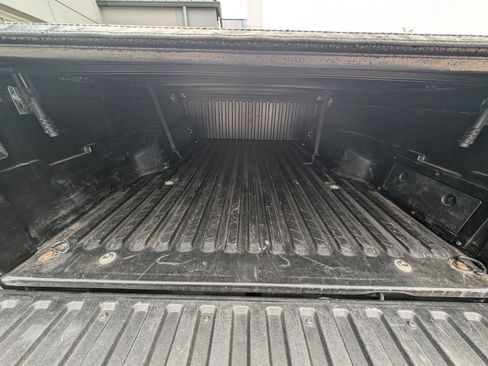 Used 2022 Toyota Tacoma SR image 10