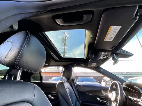 Used 2019 Mercedes-Benz C 300 Sedan image 25