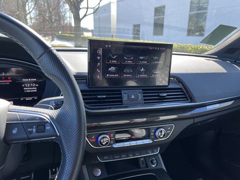 Used 2023 Audi SQ5 Prestige image 18