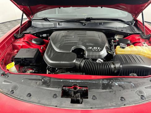 Used 2015 Dodge Charger SE w/ Power Sunroof Group RWD image 26