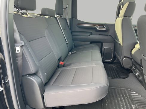 Used 2024 Chevrolet Silverado 1500 LT image 31