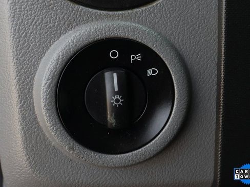 Used 2018 Ford E-350 and Econoline 350 Super Duty image 19
