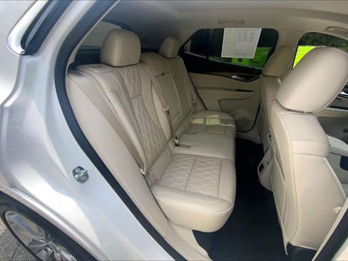 Used 2023 Buick Envision Avenir AWD/4WD image 24