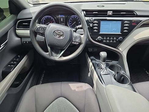 Used 2019 Toyota Camry LE FWD image 14