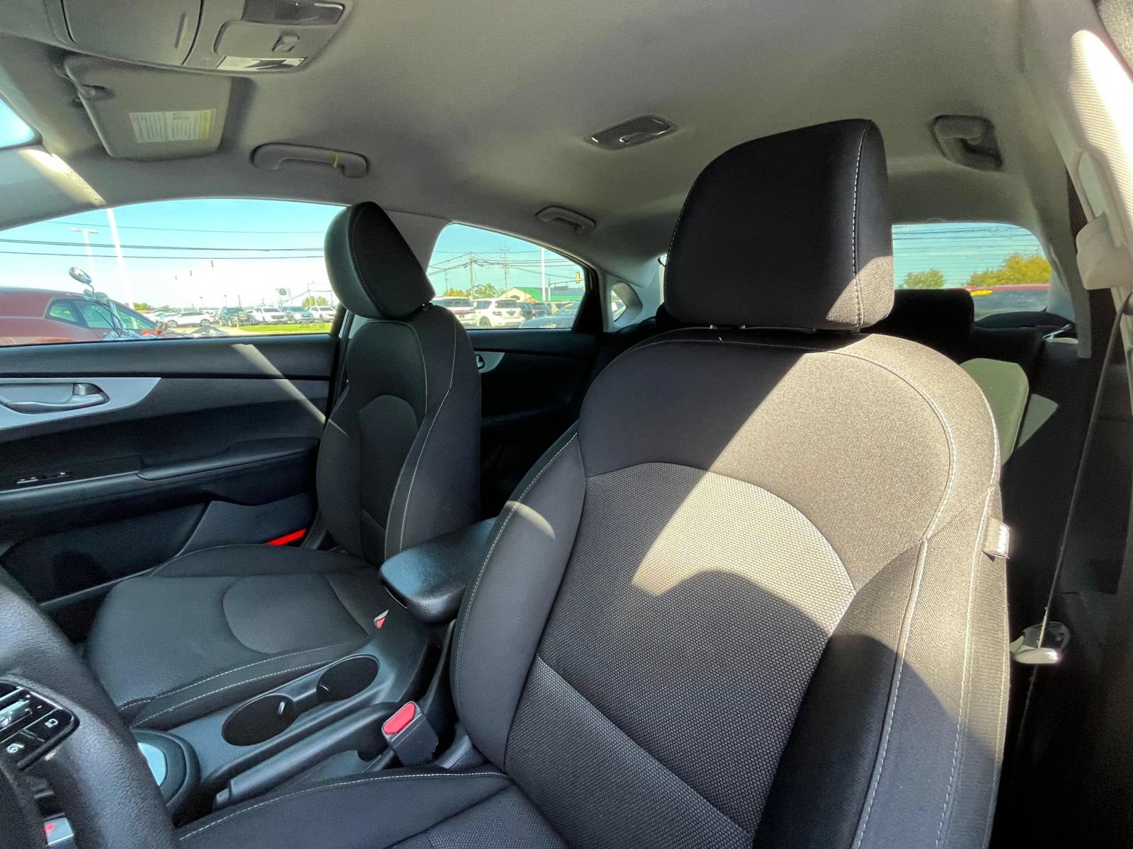 Used 2023 Kia Forte LXS w/ LXS Technology Package FWD image 25
