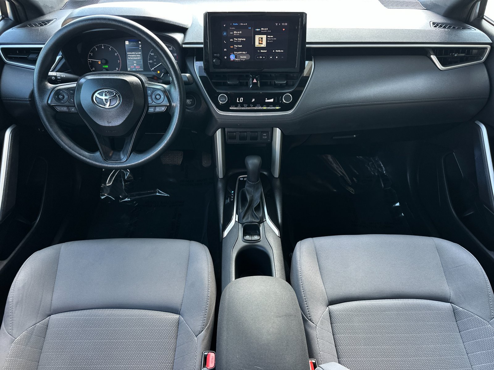 Used 2025 Toyota Corolla Cross AWD Hybrid image 12