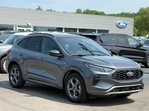 Used 2024 Ford Escape ST-Line w/ Tech Pack #1 AWD/4WD image 35
