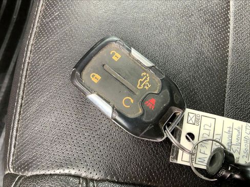 Used 2021 Chevrolet Silverado 2500 LTZ w/ LTZ Convenience Package image 15