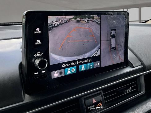 Used 2025 Honda Pilot Elite image 21