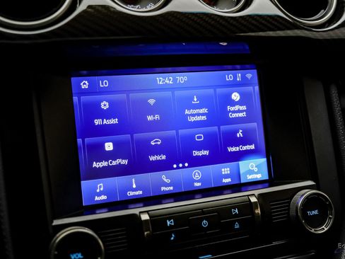 Used 2020 Ford Mustang Shelby GT500 w/ Carbon Fiber Track Pack image 75