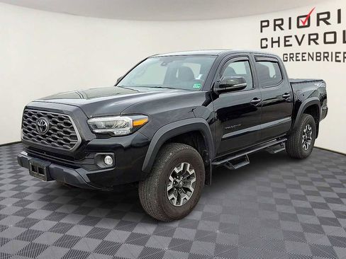 Used 2021 Toyota Tacoma TRD Off-Road image 4