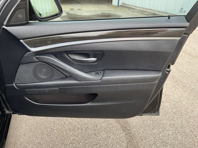 Used 2012 BMW 528i xDrive Sedan AWD/4WD image 40