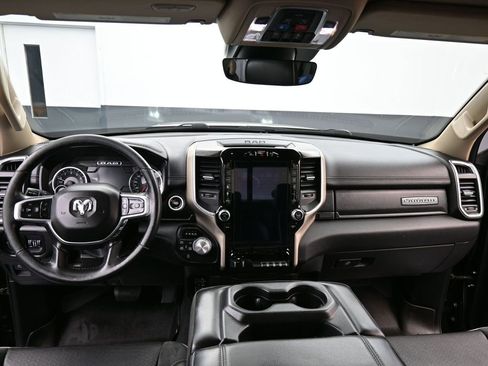 Used 2019 RAM 1500 Laramie image 9