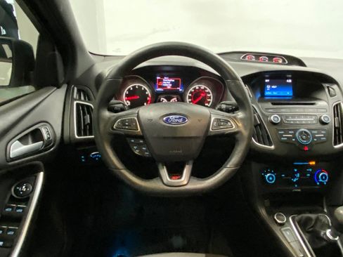 Used 2016 Ford Focus ST FWD image 36