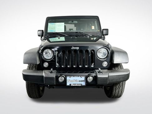 Used 2018 Jeep Wrangler Sport w/ Connectivity Group AWD/4WD image 2