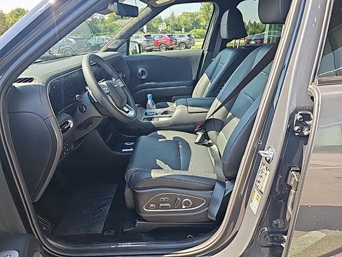 New 2026 Hyundai Palisade Calligraphy image 9