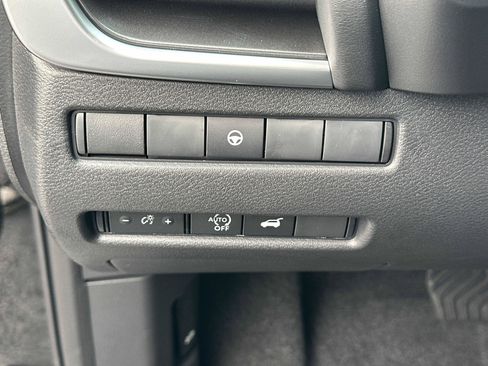 New 2026 Nissan Rogue SV w/ Cold Weather Package AWD/4WD image 21