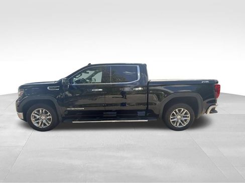 Used 2021 GMC Sierra 1500 SLT w/ SLT Premium Plus Package AWD/4WD image 3