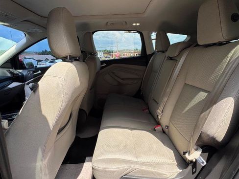 Used 2018 Ford Escape SE w/ Ford Safe & Smart Package AWD/4WD image 21