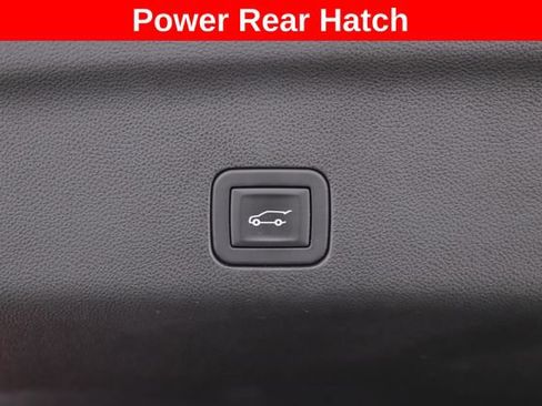 Used 2025 Cadillac Escalade Sport Platinum w/ LPO, Floor Liner Package AWD/4WD image 33