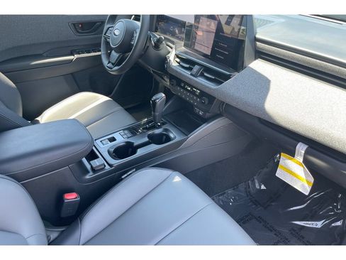 Used 2026 Subaru Outback Premium AWD/4WD image 19