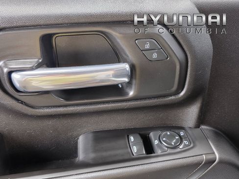 Used 2024 GMC Sierra 3500 Pro w/ Convenience Package image 17