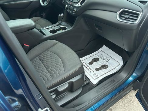 Used 2020 Chevrolet Equinox LT w/ Driver Convenience Package image 12