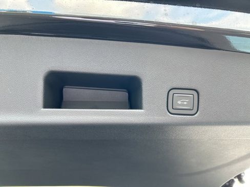 New 2026 Chevrolet Traverse LT w/ Enhanced Driving Package image 5