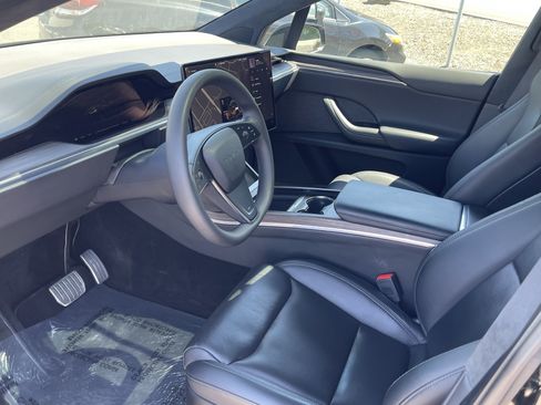 Used 2023 Tesla Model X AWD/4WD image 10