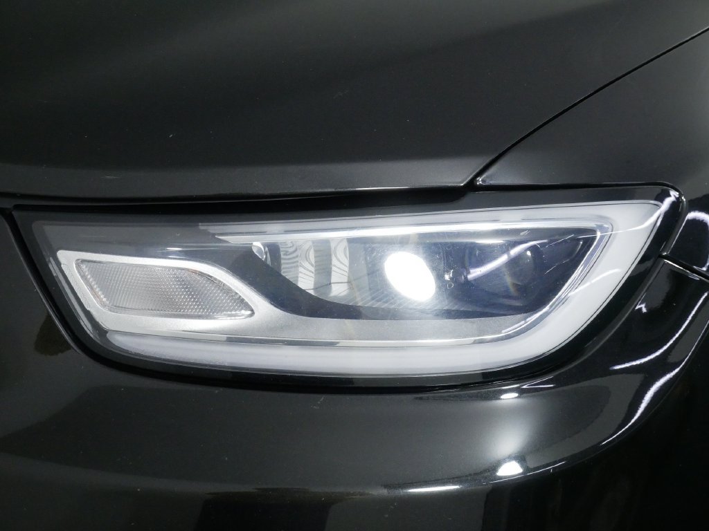 Used 2023 Chrysler Pacifica Touring-L FWD image 14