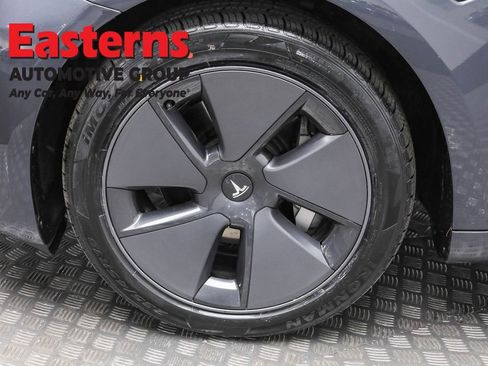 Used 2023 Tesla Model 3 Standard Range image 28