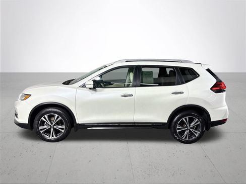 Used 2017 Nissan Rogue SL w/ SL Premium Package AWD/4WD image 9