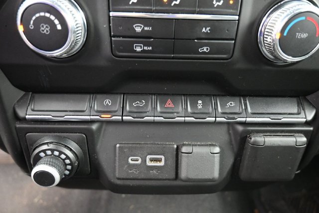 Used 2022 GMC Sierra 1500 Pro w/ Sierra Value Package AWD/4WD image 12