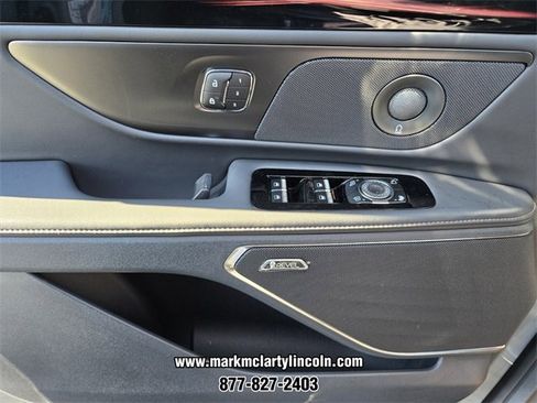 New 2026 Lincoln Nautilus Reserve image 23