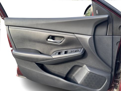 Used 2020 Nissan Sentra SV FWD image 22
