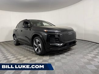Used 2025 Audi Q6 e-tron Premium Plus w/ Premium Plus AWD/4WD video 1