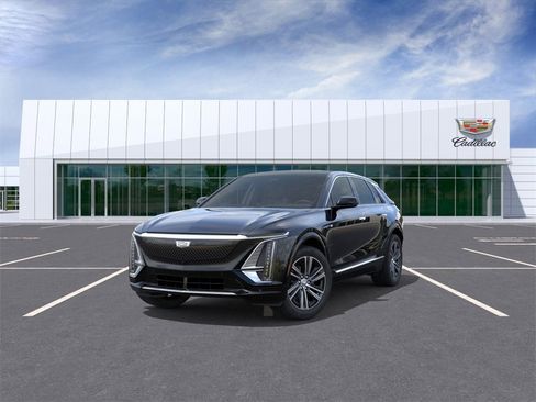 New 2025 Cadillac Lyriq Luxury image 8