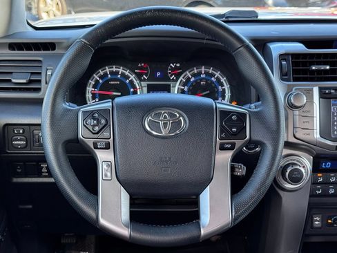 Used 2015 Toyota 4Runner Limited AWD/4WD image 8