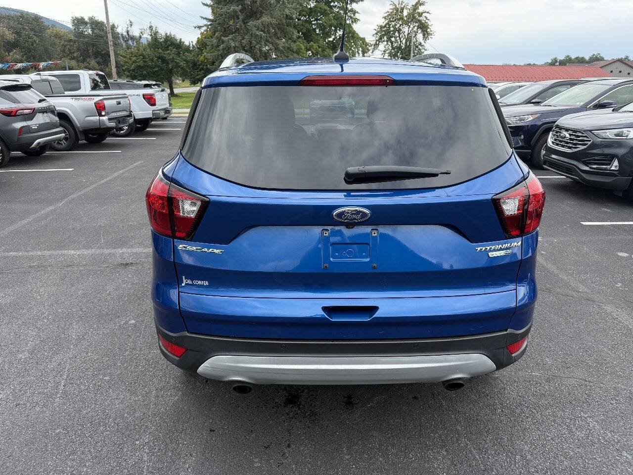 Used 2019 Ford Escape Titanium AWD/4WD image 11