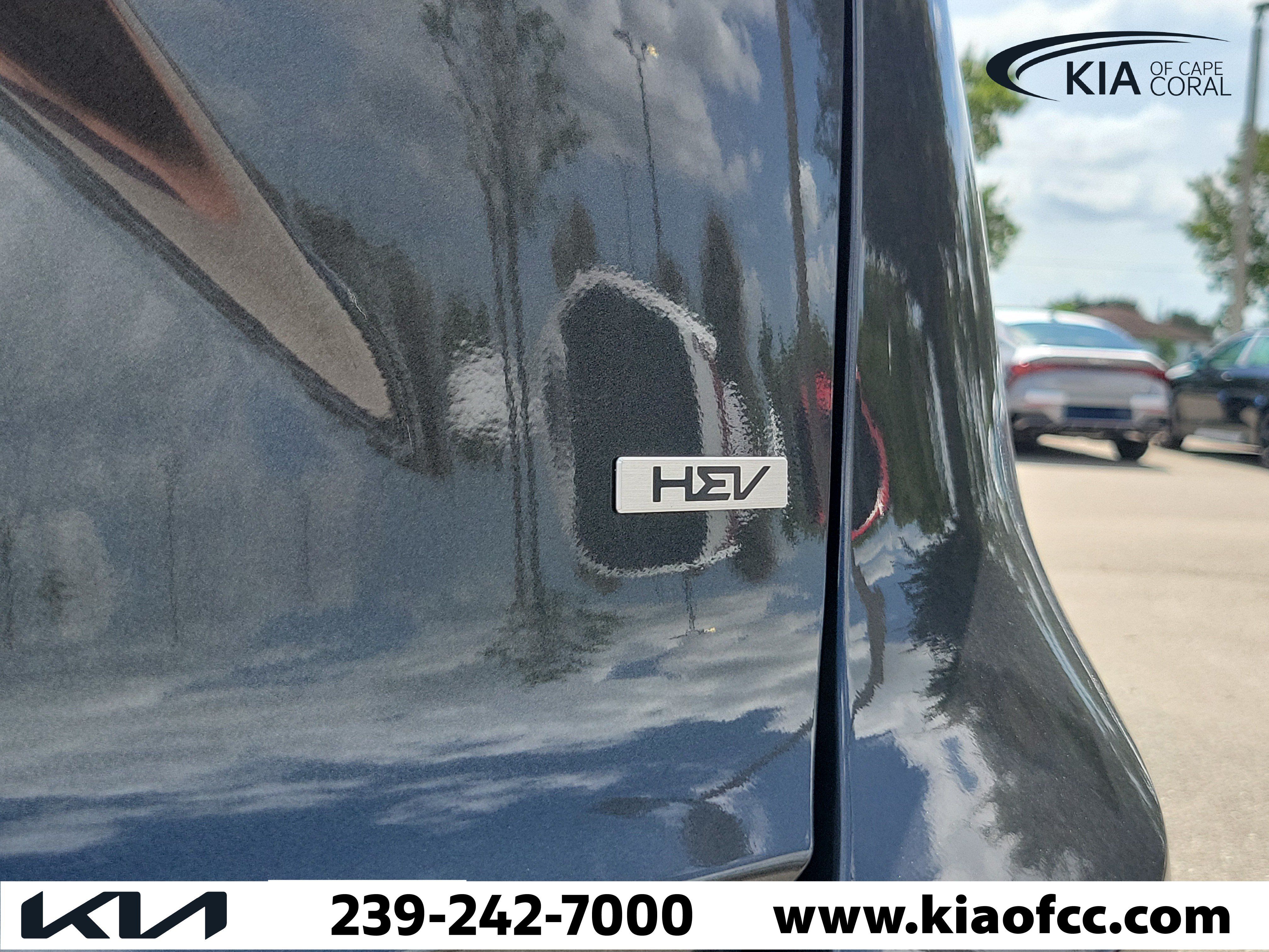 New 2026 Kia Niro EX FWD image 11