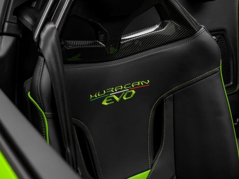 Used 2024 Lamborghini Huracan EVO AWD/4WD image 33