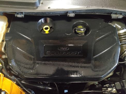 Used 2016 Ford Escape Titanium w/ Equipment Group 301A image 30