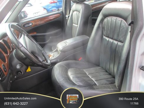 Used 2001 Jaguar XJ8 RWD image 6