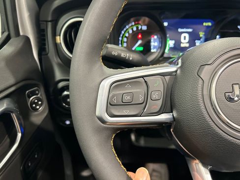 Used 2024 Jeep Wrangler Unlimited Sahara w/ Technology Group image 19