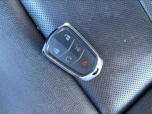 Used 2020 Cadillac XT6 Premium Luxury AWD/4WD image 11