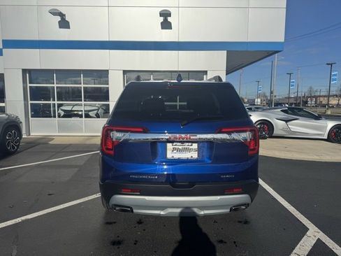 Used 2023 GMC Acadia SLE w/ Driver Convenience Package image 6